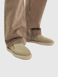 PULL & BEAR Lage Schoenen Espadrilles Heren Taupe -Herenschoenen Winkel 2e6793f5e30a4f8a1e876dec31e8ac2b